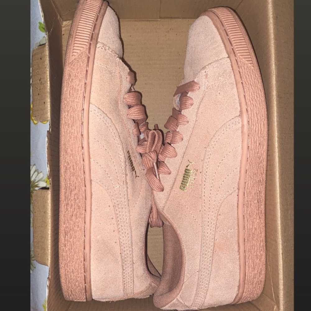 Pink puma suede